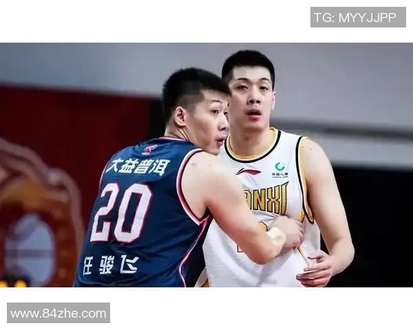 任骏飞领衔球队奋勇拼搏展现篮球魅力助力球队争夺冠军荣耀 任骏飞领衔球队奋勇拼搏展现篮球魅力助力球队争夺冠军荣耀