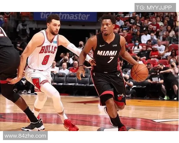 2013年NBA经典对决勇士队与热火队的巅峰对抗回顾