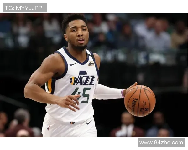 多诺万米切尔引领球队崛起展现超级球星风采与领导力