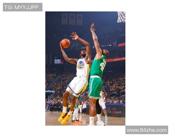 库里三分大赛决赛连中20球创历史新高震撼全场再展神射手风采