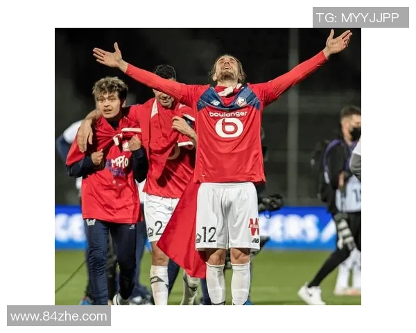 特鲁瓦与瓦朗谢激战正酣谁将赢得法甲赛季的关键三分