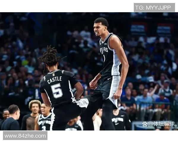 马刺与灰熊季后赛对决分析及精彩瞬间回顾